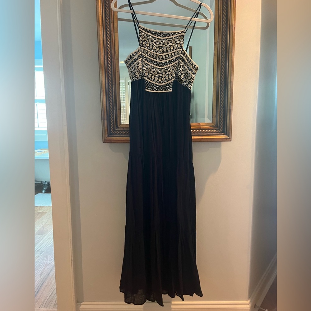 Beautiful black and white maxi dress. Zara size S.